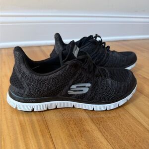 Skechers Lite-Weight Athletic Shoe